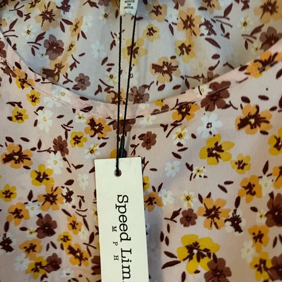 Bundle any 3 of adult clothes only $10 & under for $15 Floral, speed limit 3X - Picture 3 of 5